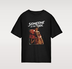 CAMISETA UNISEX SOMEONE IN THE DARK (GEN-7 STYLE)
