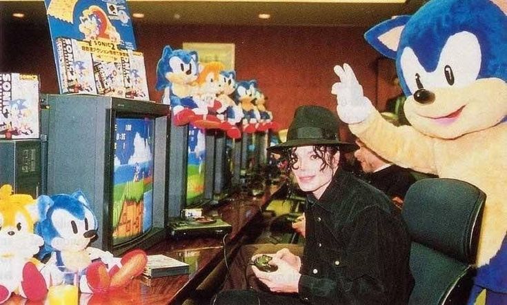 Michael Jackson y el erizo azul